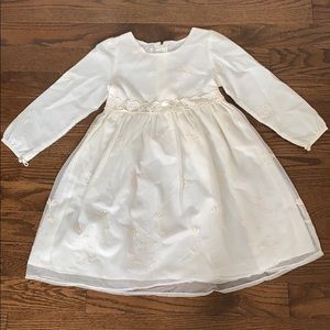 fine detailed embroidered dress for children~